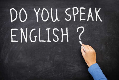 Chalkboard with the question Do you speak English written in white chalk