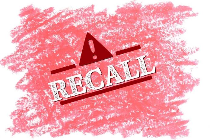 shutterstock_2709842833.jpg Recall alert with an exclamation mark on a red background